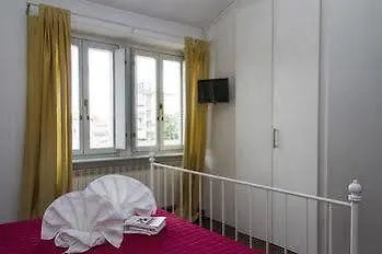 Hotel Center Moroni *
